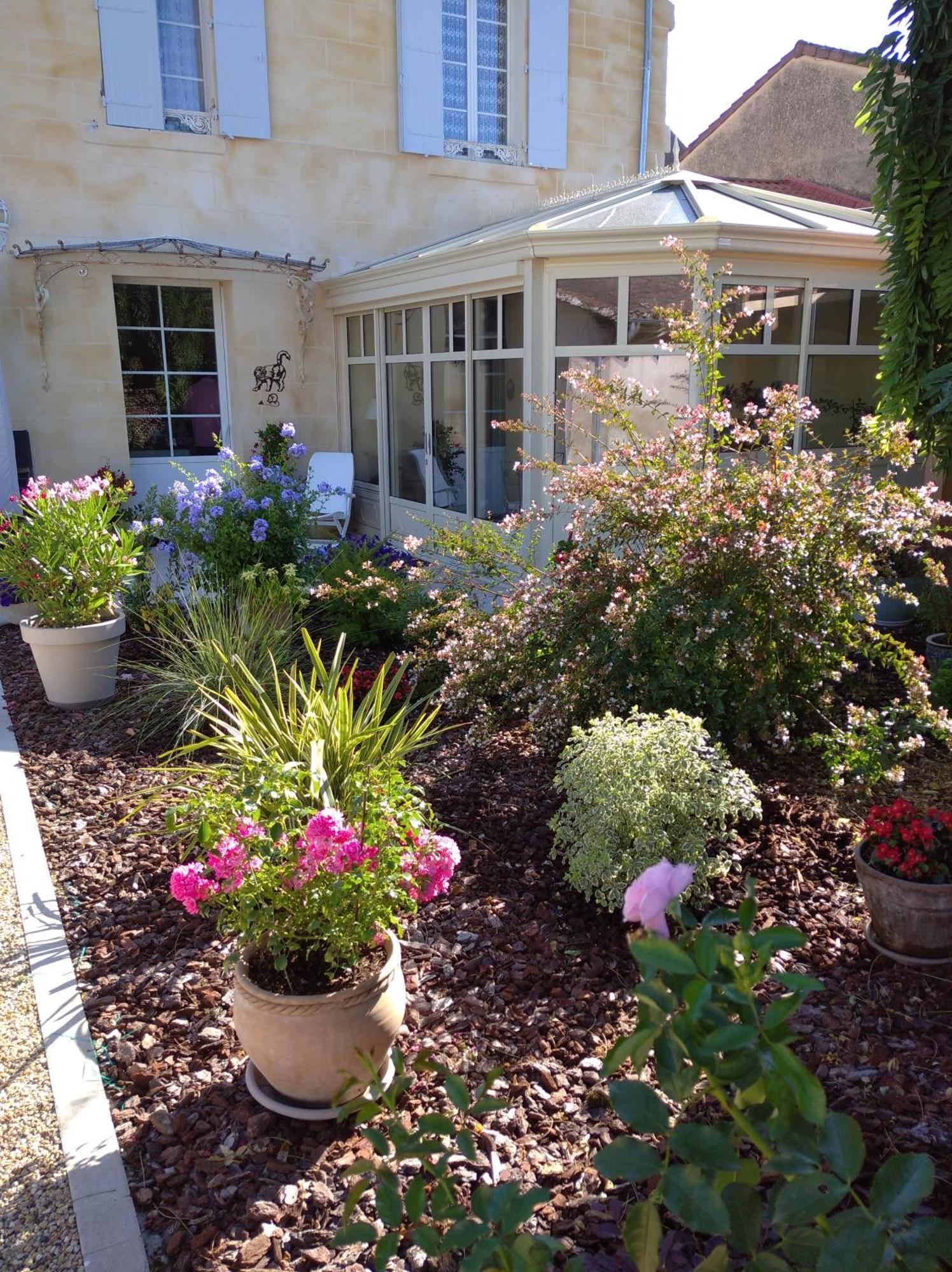 L'Acacia Bed & Breakfast Bergerac Exterior photo